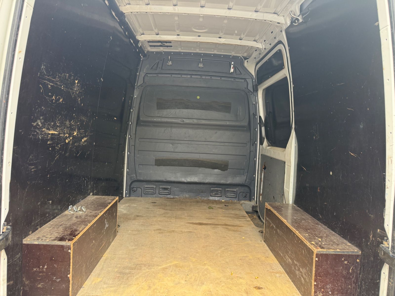 Fahrzeugabbildung Volkswagen Crafter Kasten 35 L1H2 kurz Hochdach