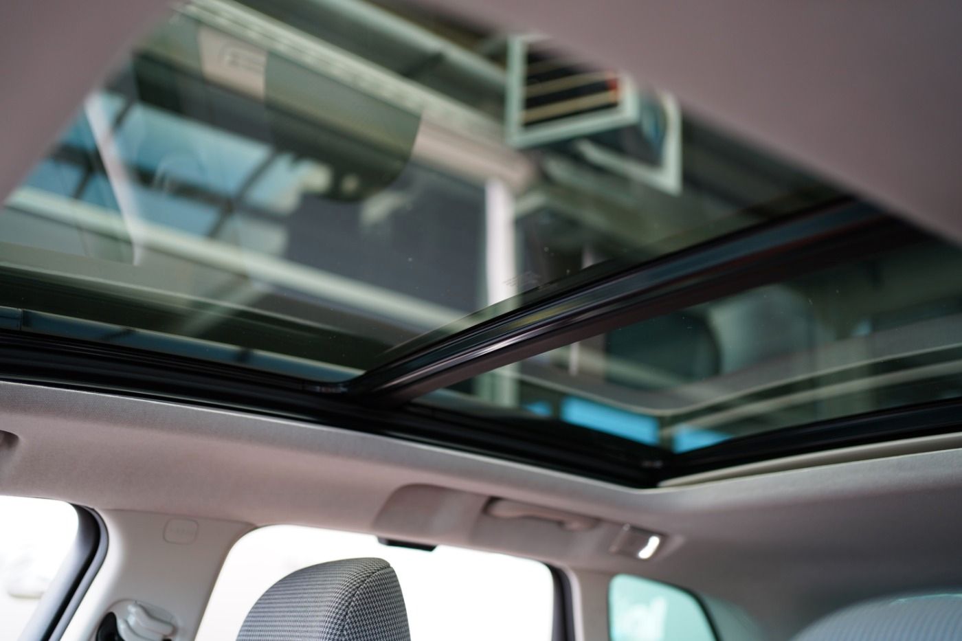 Fahrzeugabbildung Citroën C3 Aircross PureTech 110 EAT6 Shine Automatik