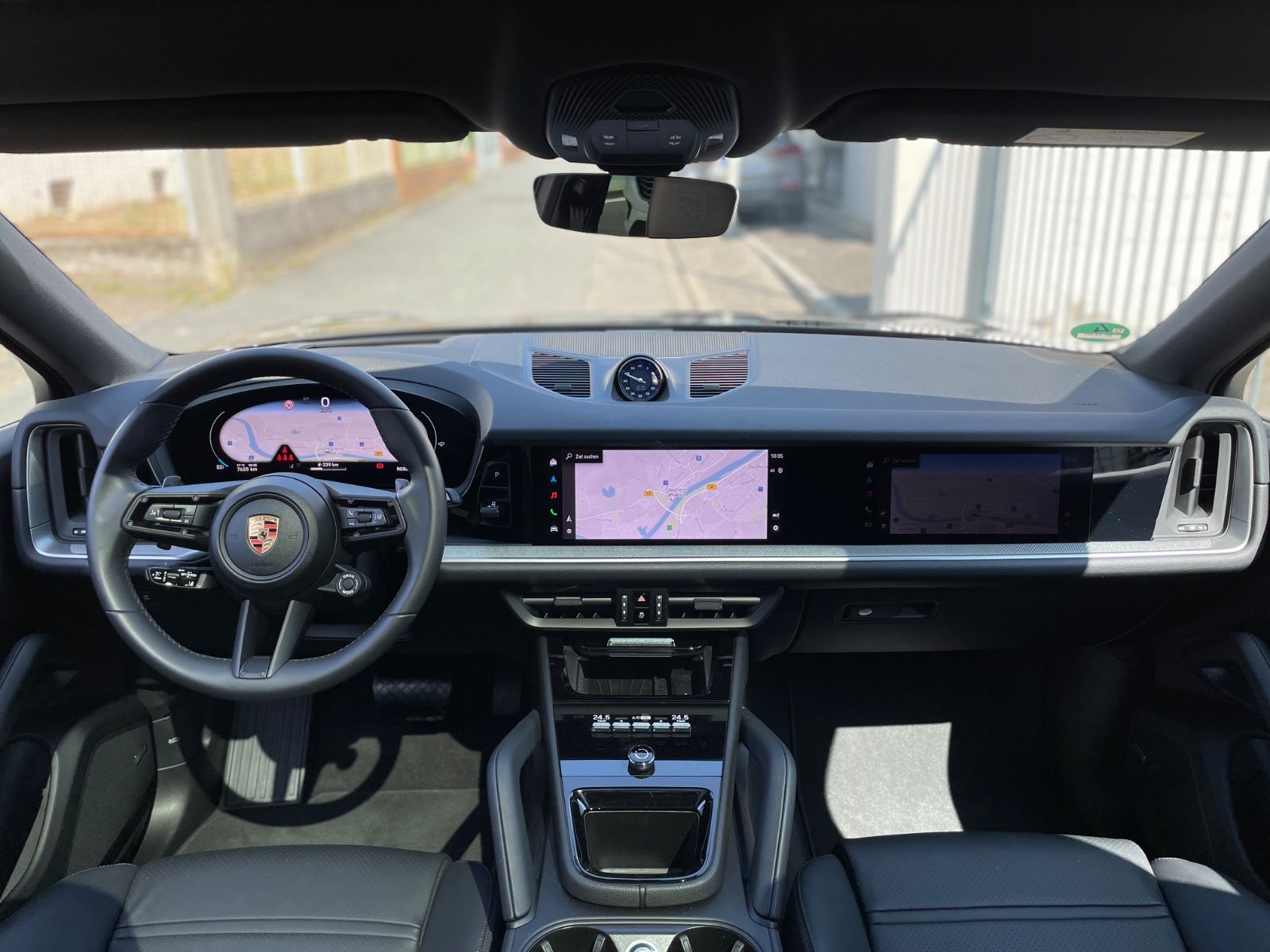 Fahrzeugabbildung Porsche Cayenne V6 Coupé |SportDesign|HUD|ACC|3.Display|