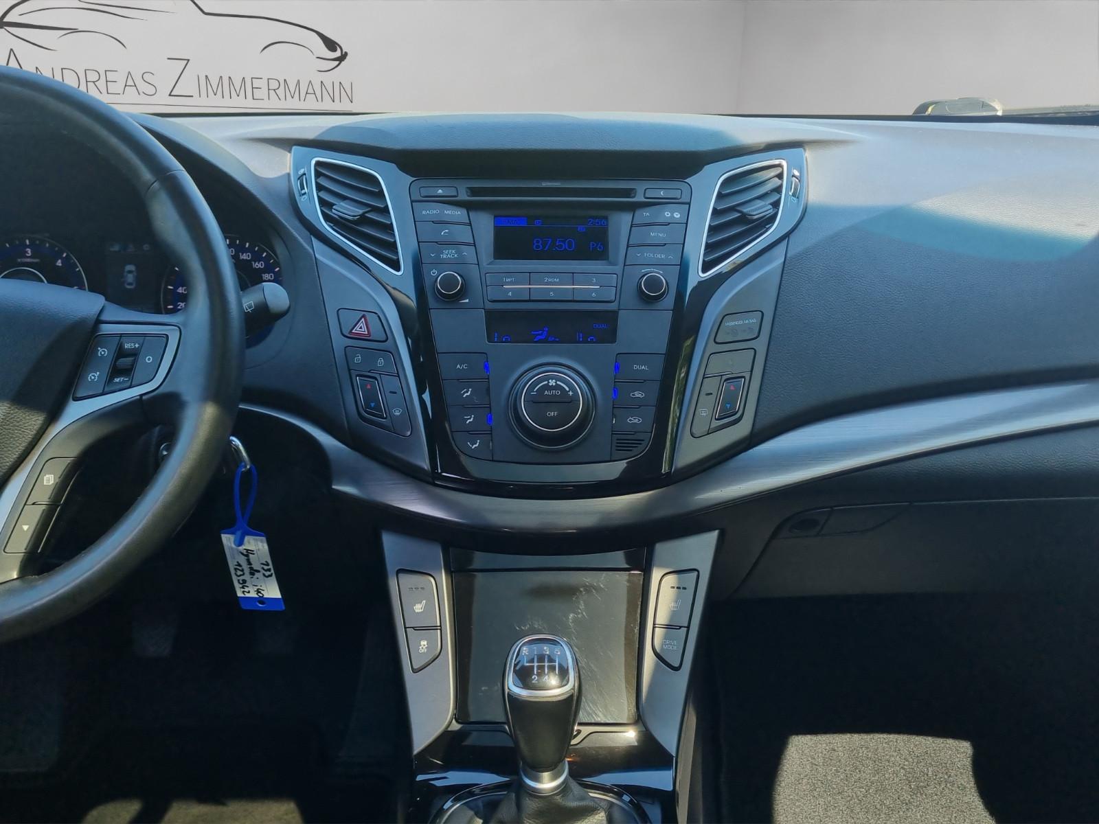 Hyundai i40 cw 1.7 CRDi blue TOP-AUSSTATTUNG