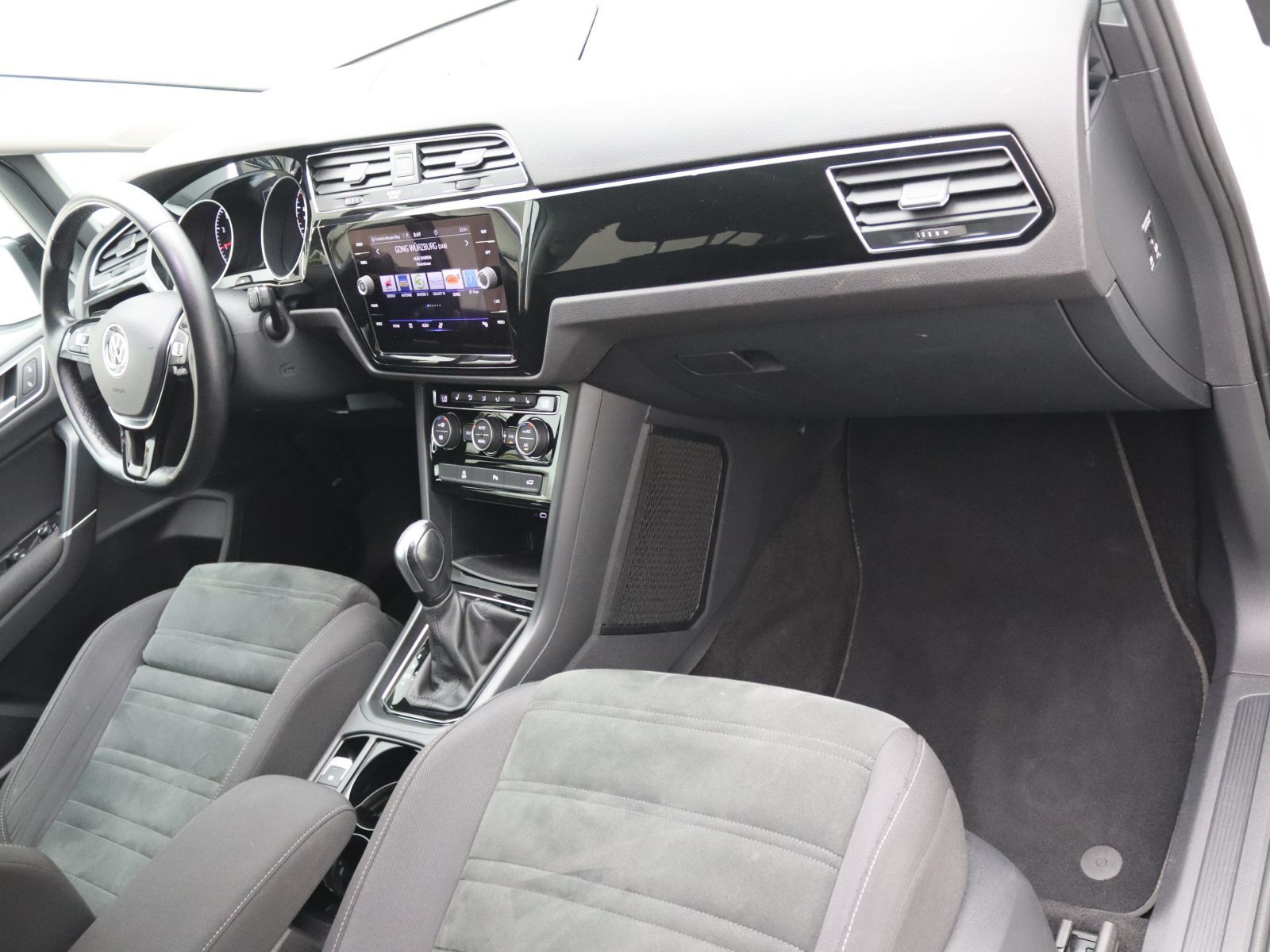 Volkswagen Touran - Bild 11