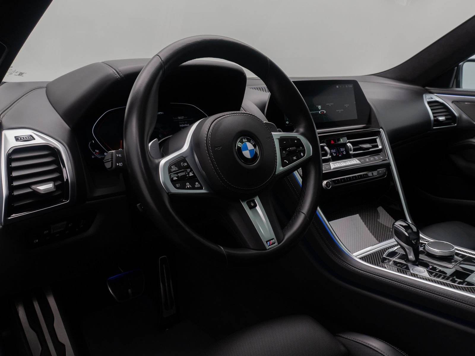 Fahrzeugabbildung BMW M850i xD Gran Coupé 360°Laser SoftCl DispKey 20"