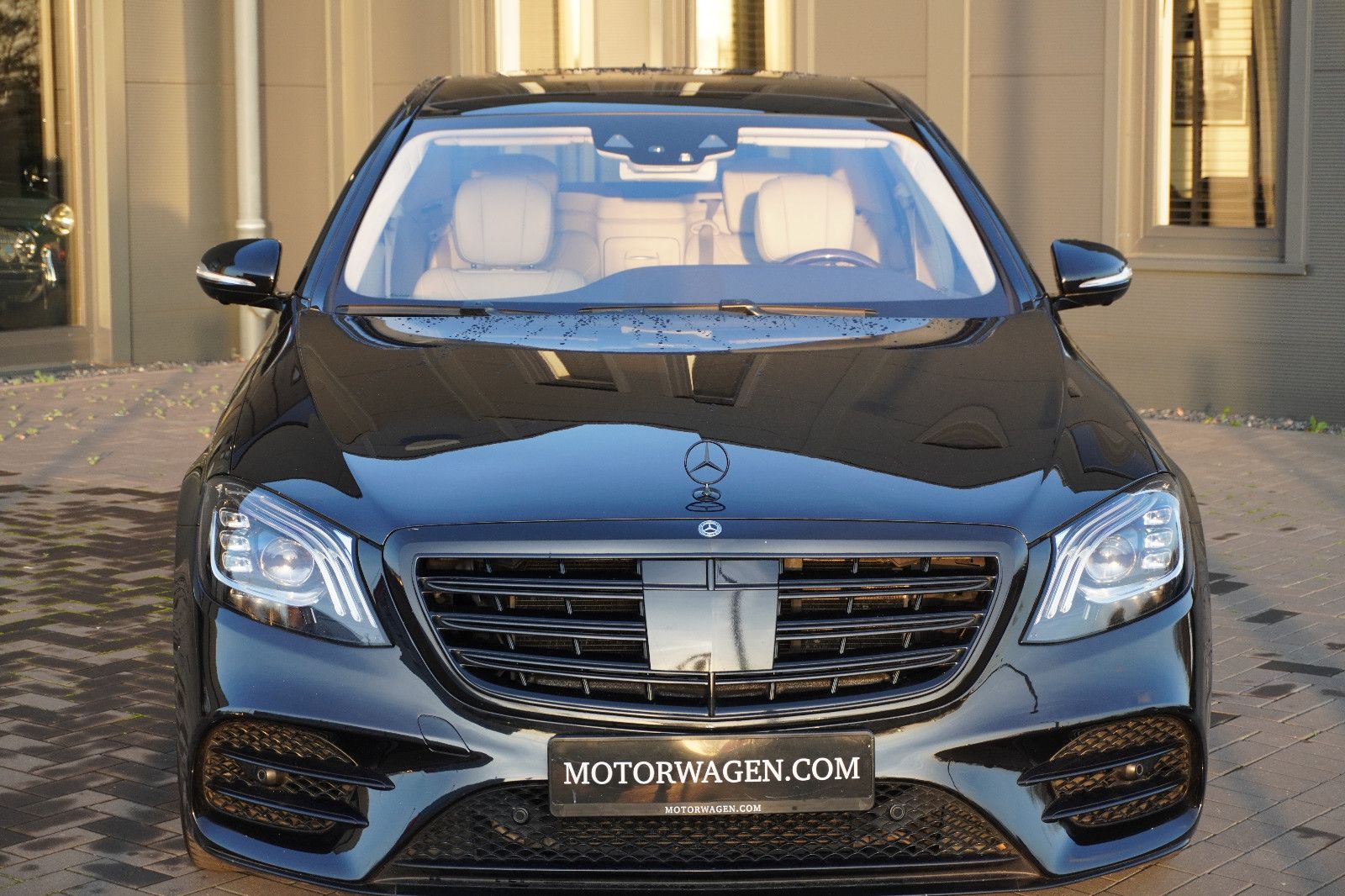Fahrzeugabbildung Mercedes-Benz S 560 4Matic L AMG