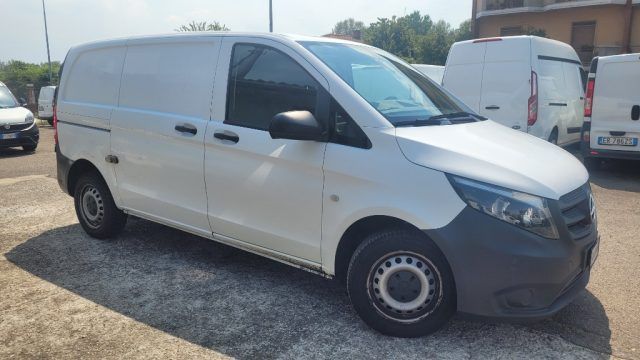 Mercedes-Benz MERCEDES-BENZ Vito 111 CDI Furgone Compact OFFIC