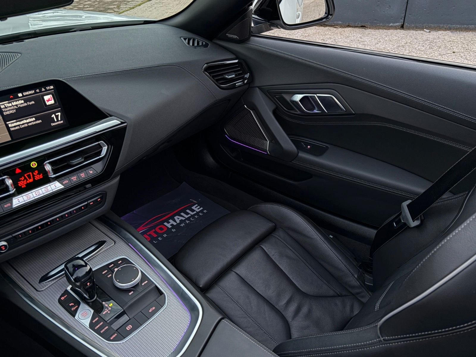 Fahrzeugabbildung BMW Z4 sDrive20i M Sport Anthrazit HUD ACC H&K LHZ