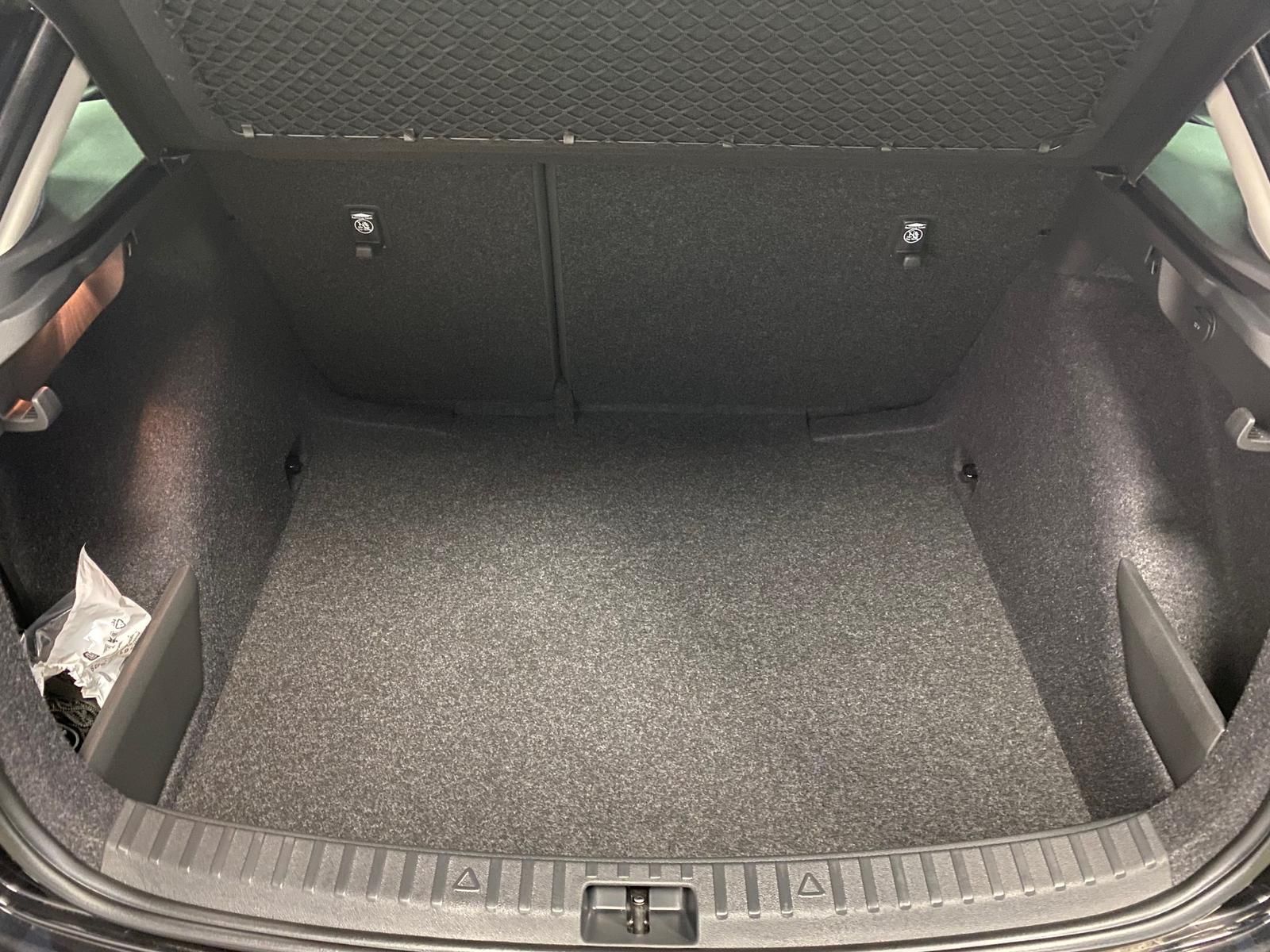 Fahrzeugabbildung SKODA Scala 1.0 TSI Selection APP+KLIMA+RFK+SITZHEIZ++
