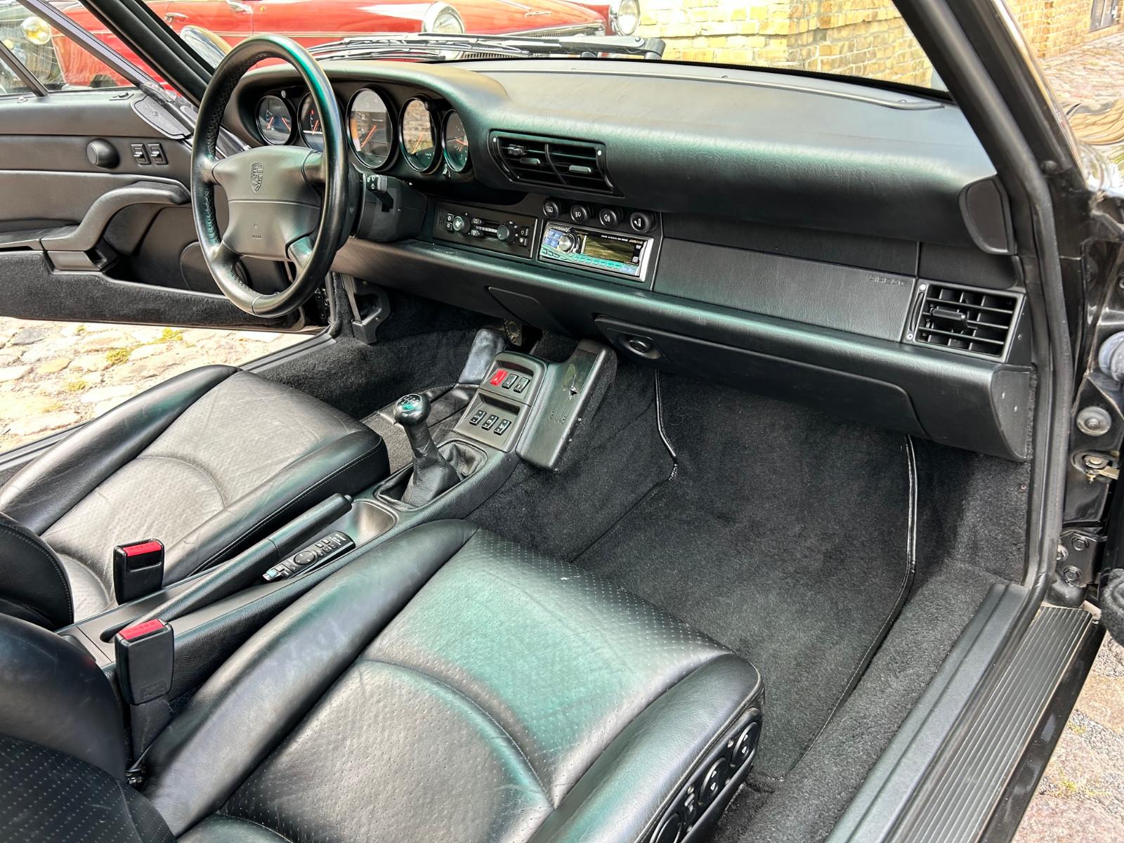 Porsche 993 Targa - Top und im Turbolook!
