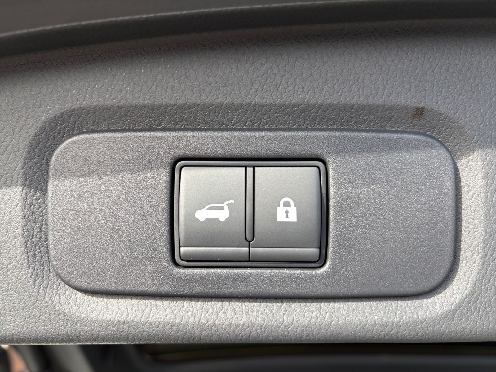 Fahrzeugabbildung Nissan Qashqai 1.5 VC-T N-Connecta e-Power*Navi*SHZ*360