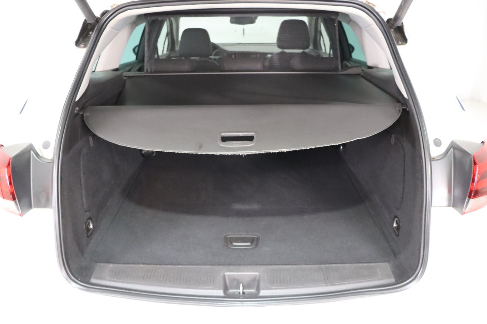 Fahrzeugabbildung Opel Astra K Sports Tourer 1.4 Turbo * LED Matrix * I