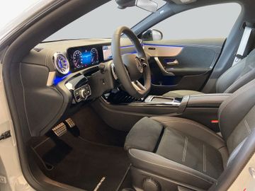 Mercedes CLA 180 Shooting Brake - 9