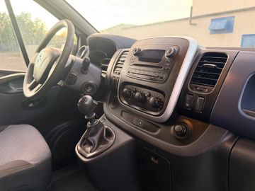 Opel Vivaro - 12