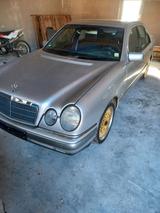 Mercedes-Benz Mercedes E200 (Auto W210 Daimlerchrysler) - Mercedes-Benz 210 d