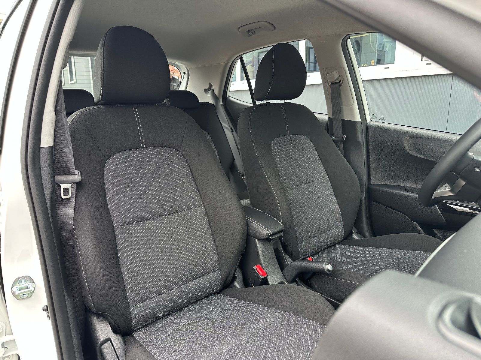 Fahrzeugabbildung Kia Picanto PE2 1.0 Vision AMT Navi Sitzhzg.