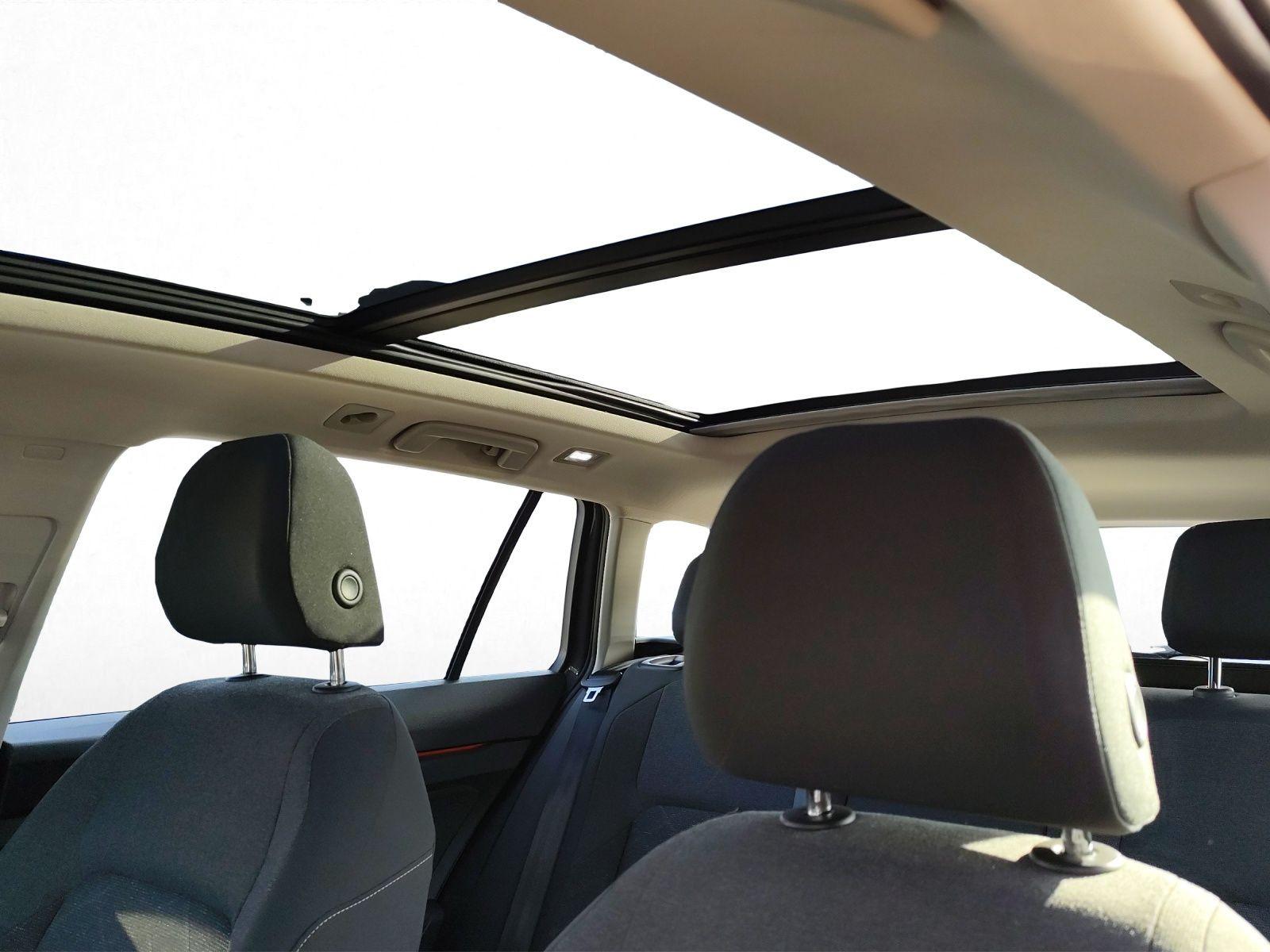 Volkswagen Golf VIII Variant 1.5 eTSI DSG LIFE*PANO*AHK*LED, миниатюра 11