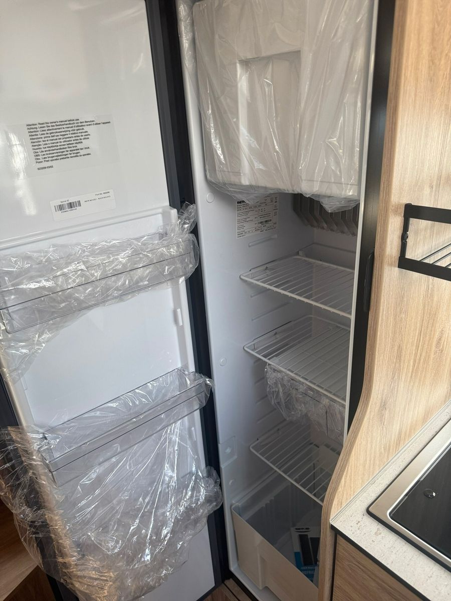 Fahrzeugabbildung Eura Mobil Profila T PT 695 EB Automatik, Mondial Pakete