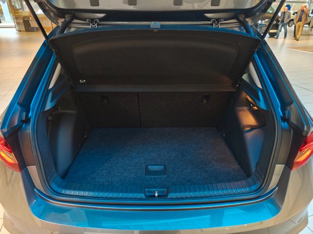 Fabia Active 1.0 *SmartLink*PDC*LED*Sitzheizung*