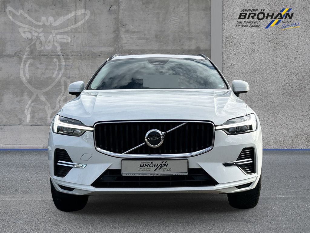 Fahrzeugabbildung Volvo XC60  B4  BENZIN  FWD  8-AT  MOMENTUM PRO