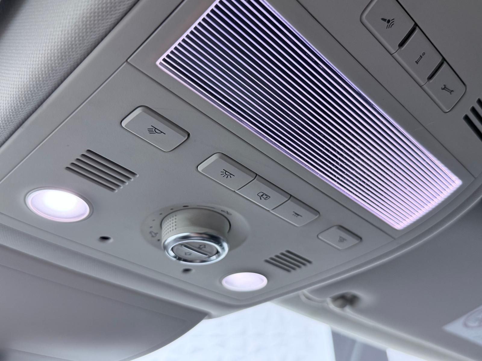 Fahrzeugabbildung Volkswagen Touareg 3.0 TDI 4M/LUFT/STANDHZ/PANO/AHK/360°/AC