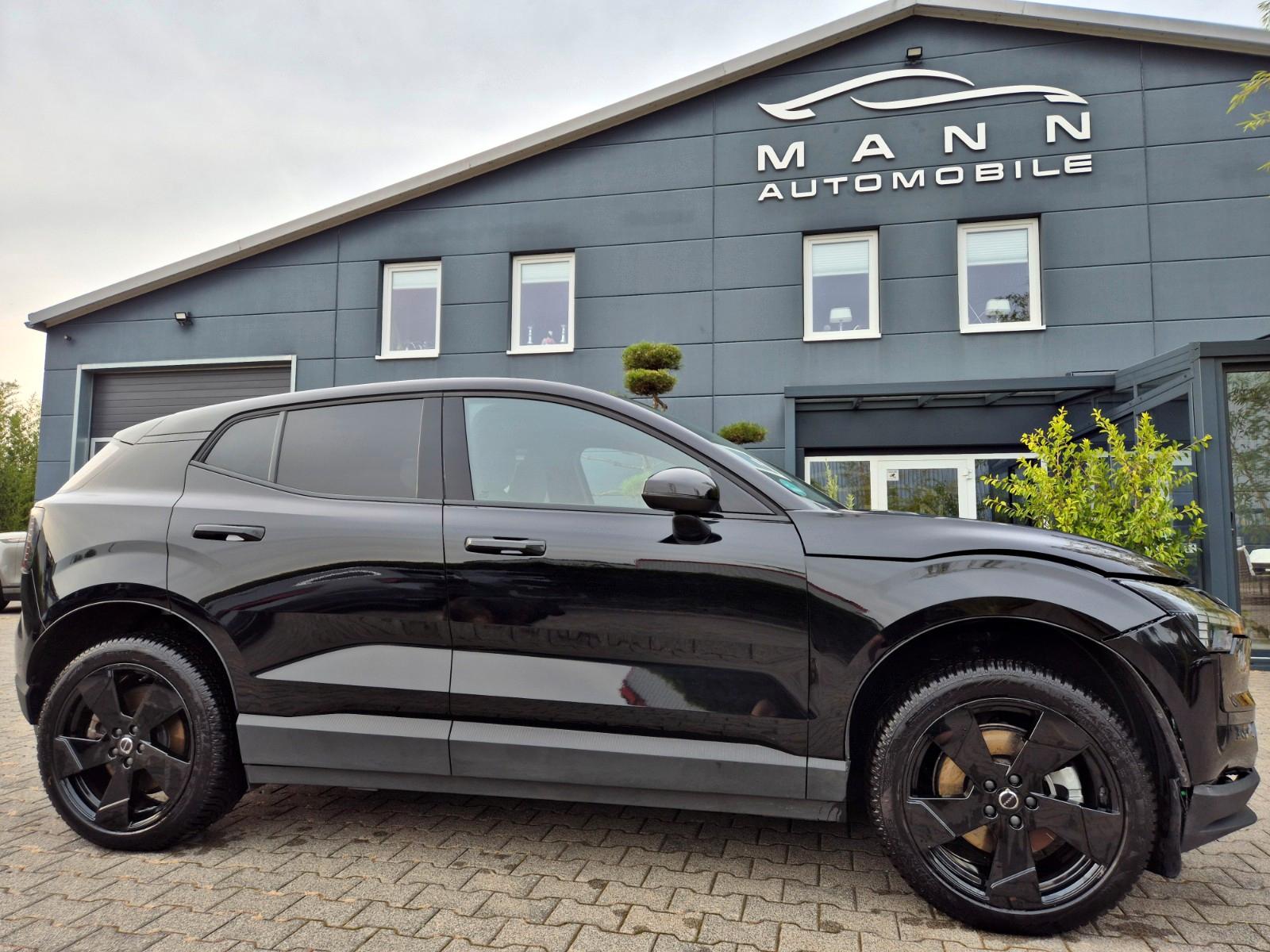 Volvo EX30*SINGLE*BLACK EDITION PLUS*LEDER*NAVI*KAMERA