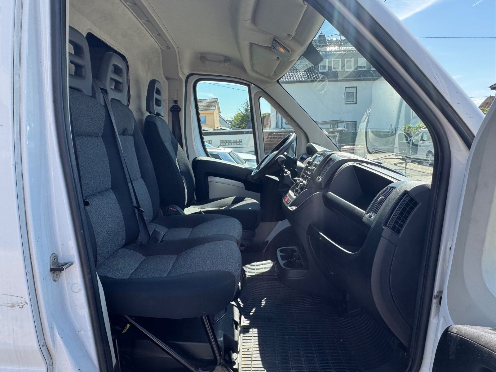 Fahrzeugabbildung Fiat  Ducato Grossr.-Kasten 35 130 L4H2 RS: 4035 mm/3