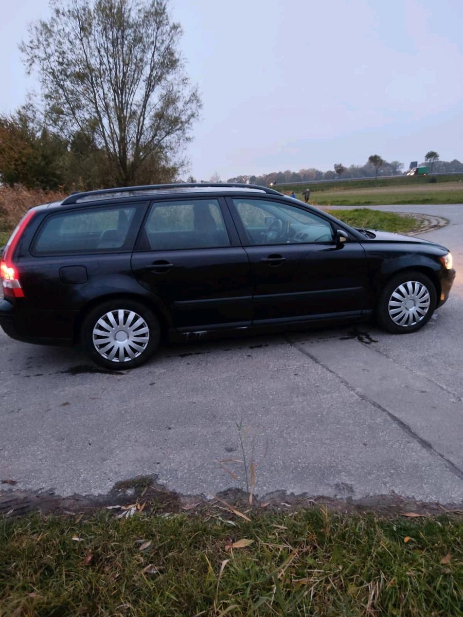 Volvo V50