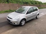 Ford Fiesta 1.4 16V Ghia - Ford Fiesta aus 2002: Ghia