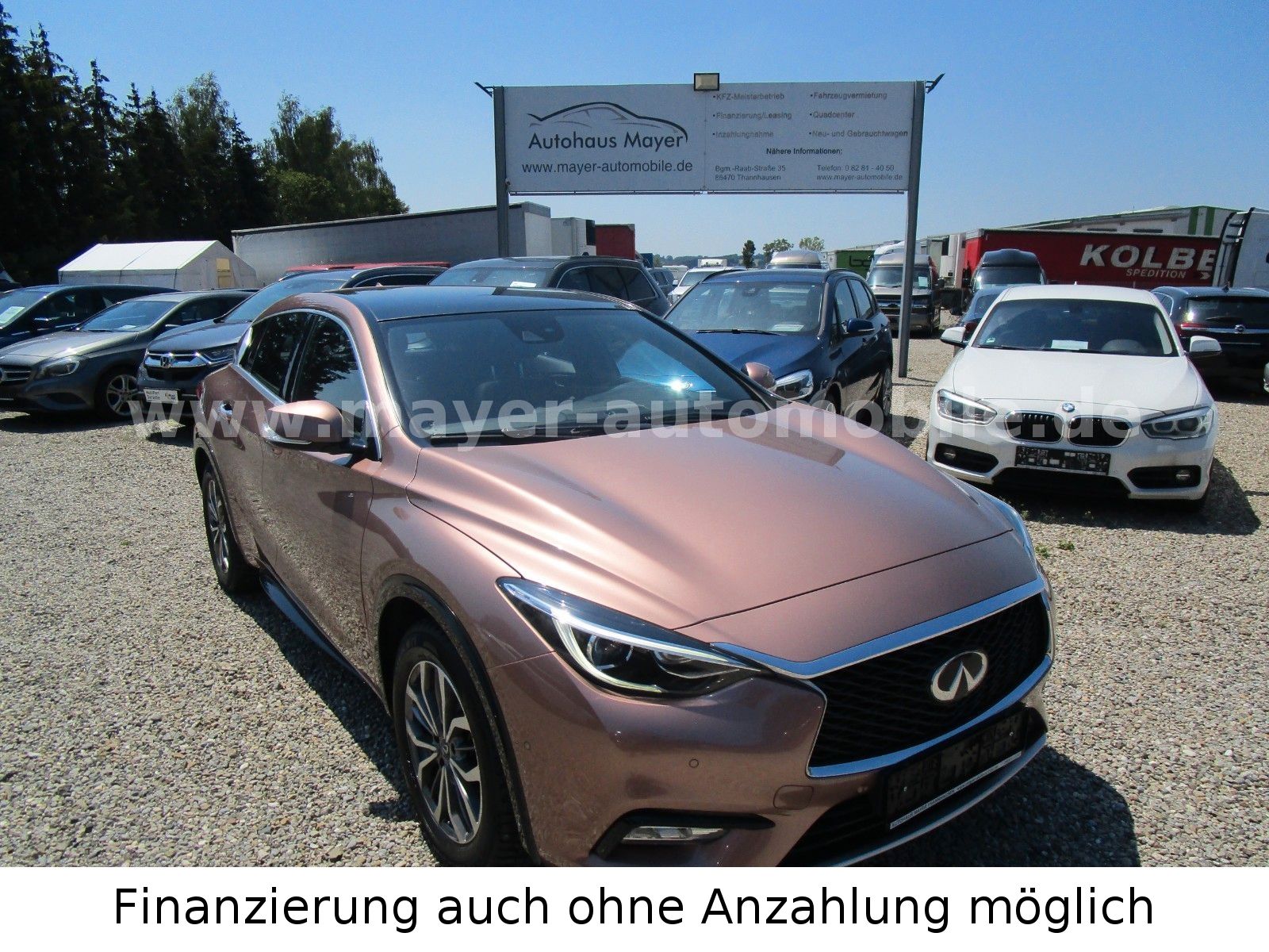 INFINITI Q30