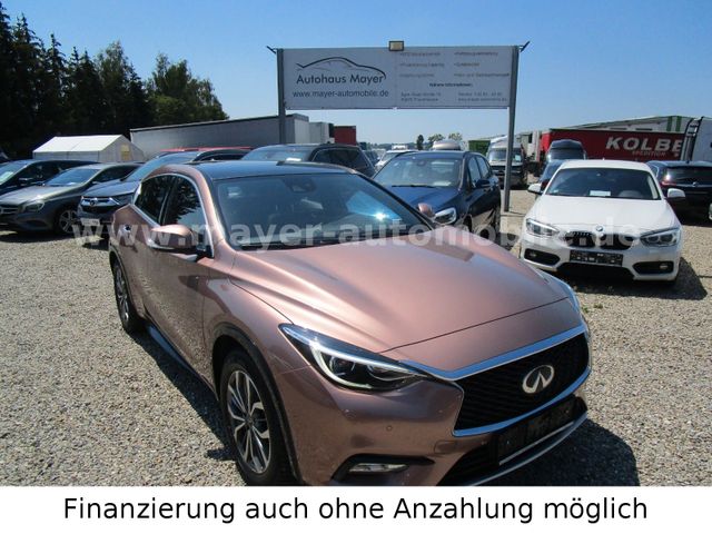 Infiniti Q30 d 1.5 *Leder*Panorama*Navi*Bose*SHZ*BT*VOLL*