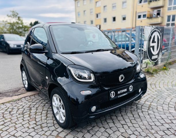 Smart ForTwo  Cabrio LEDER  /SOUNDSYS/SITZH/KLIMA/NAVI