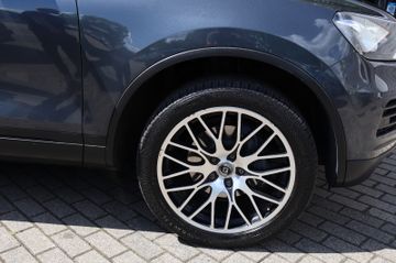 Volkswagen Touareg - 5