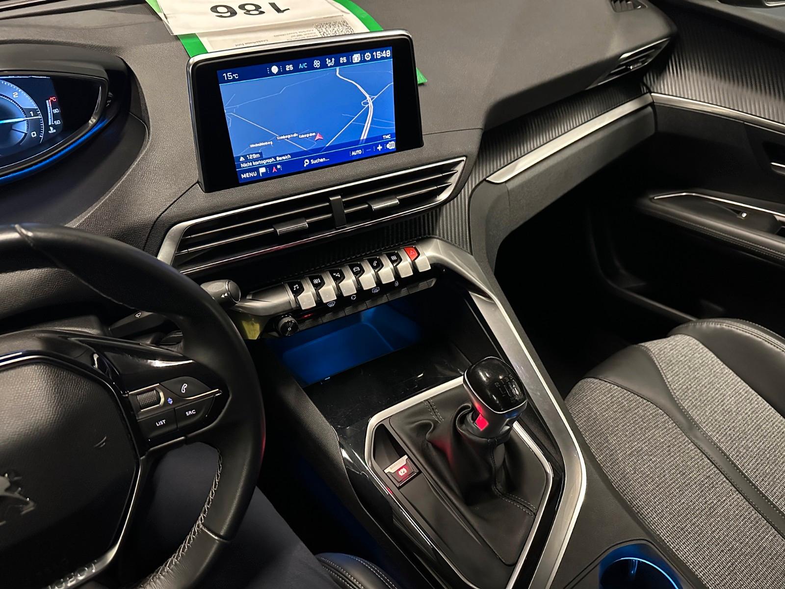 Peugeot 3008 Blue-HDI Allure *Full/LED*T-LEDER*AHK*NAVI*