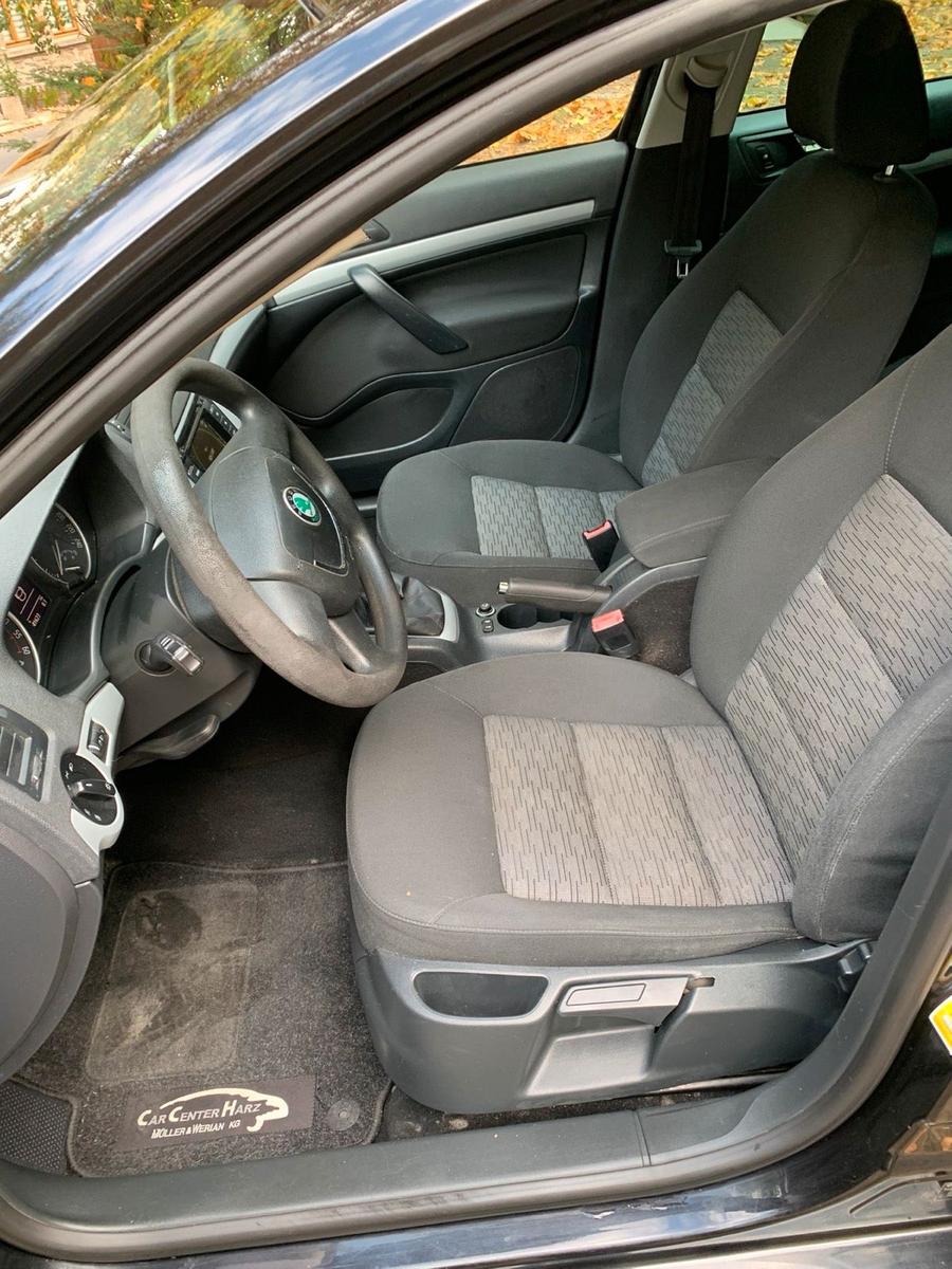 Skoda Octavia 2011 — photo 6