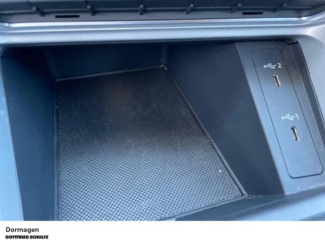 Audi Q3 35 TFSI S tronic LED Navi Panorama Kamera