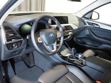 صورة 6 لـ 2021 BMW IX3