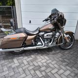 Harley-Davidson Street Glide Special
