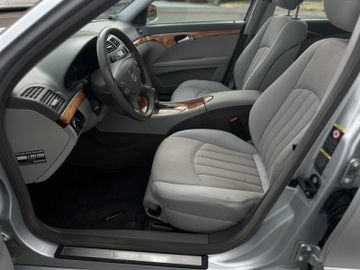 Mercedes E 280 - 9