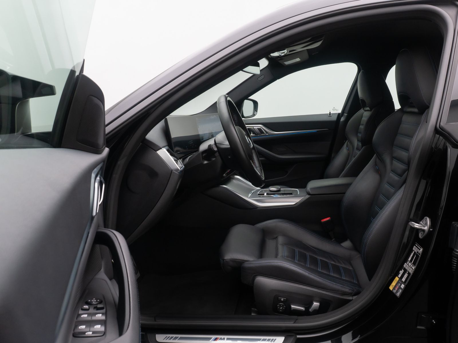 Fahrzeugabbildung BMW i4 M50 HUD HiFi Kamera DAB M Sportbremse 19Zoll
