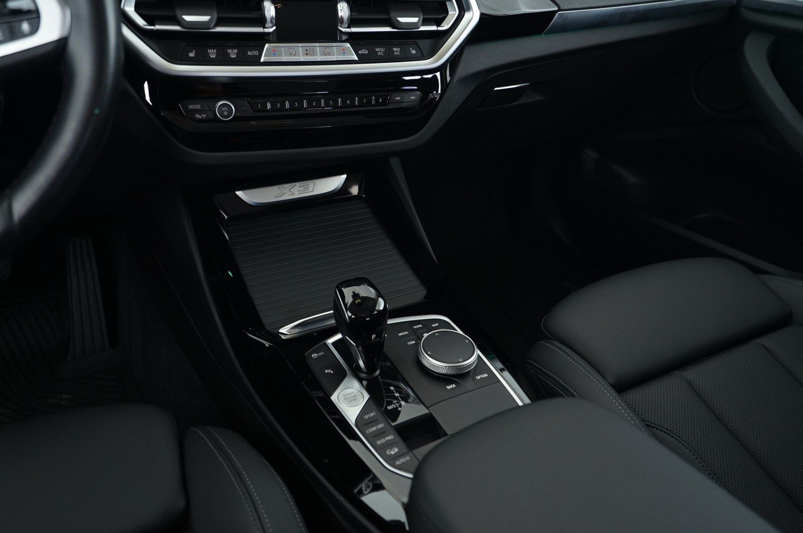 BMW X3 xDrive20d (Navi LED AHK ACC HiFi) foto 11