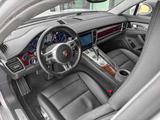 Porsche Panamera Panamera S /Bose/(PDLS)/Bi-Xenon/19/360 - Porsche: Silber