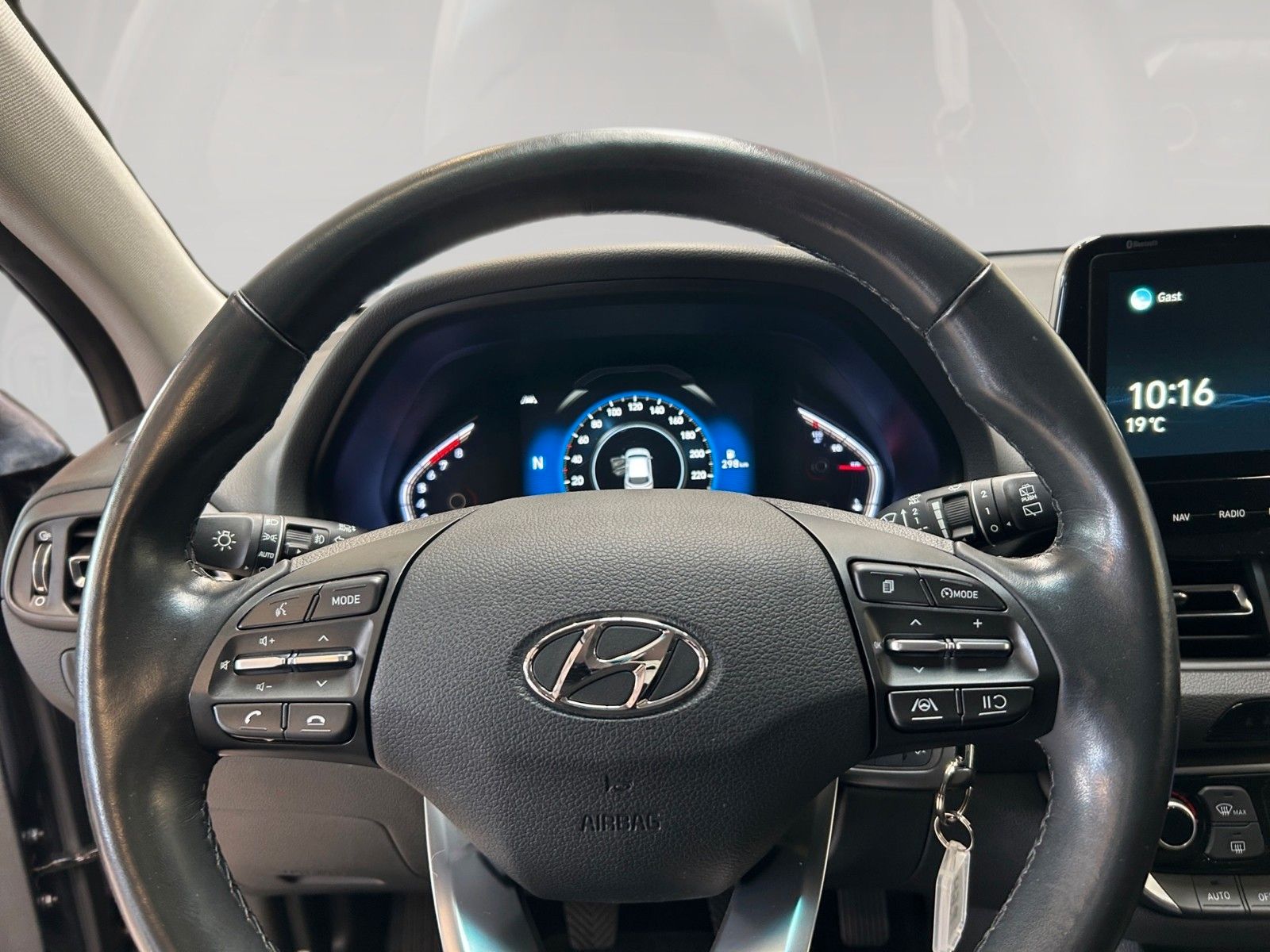 Fahrzeugabbildung Hyundai i30 FL  INTRO EDITION Panoramadach