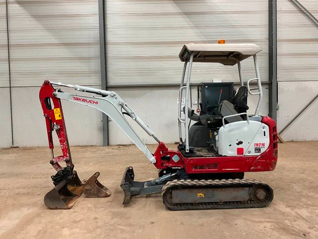 Takeuchi TB 216