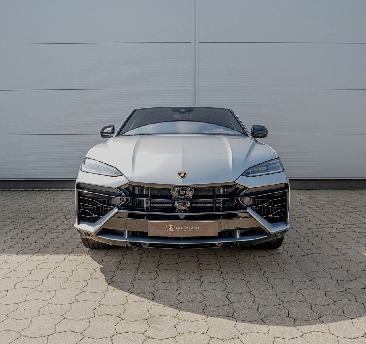 Lamborghini Urus SE Grigio Nimbus  Akrapovic  Pano.  Massage foto 5