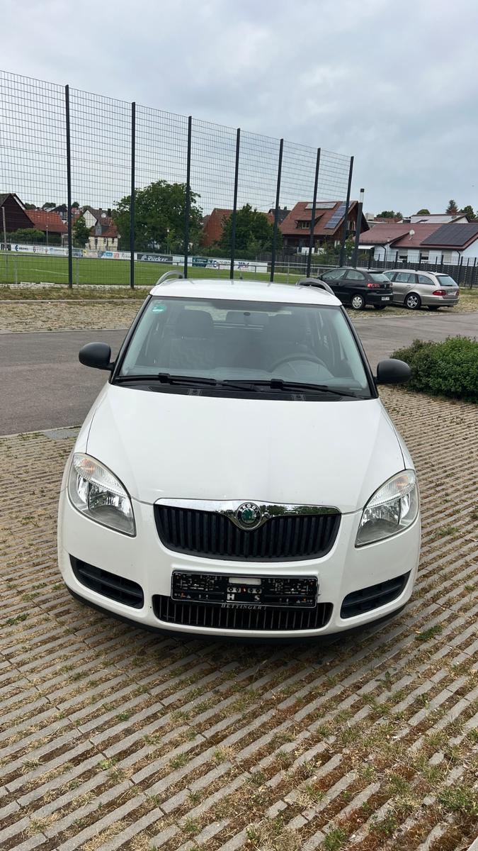 Skoda Fabia Combi Cool Edition AHK Klima Tüv 4/28