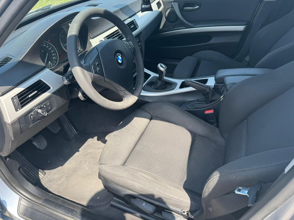 BMW 318 30