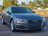 Audi SPORT DESIGN*TIPTRONIK*LEDER*LED*GARANTIE* - Audi A4 in Duisburg