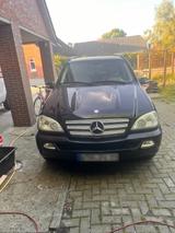 Mercedes-Benz Mercedes ML 350 - gebrauchte Mercedes-Benz ML 350 aus dem Jahr 2005