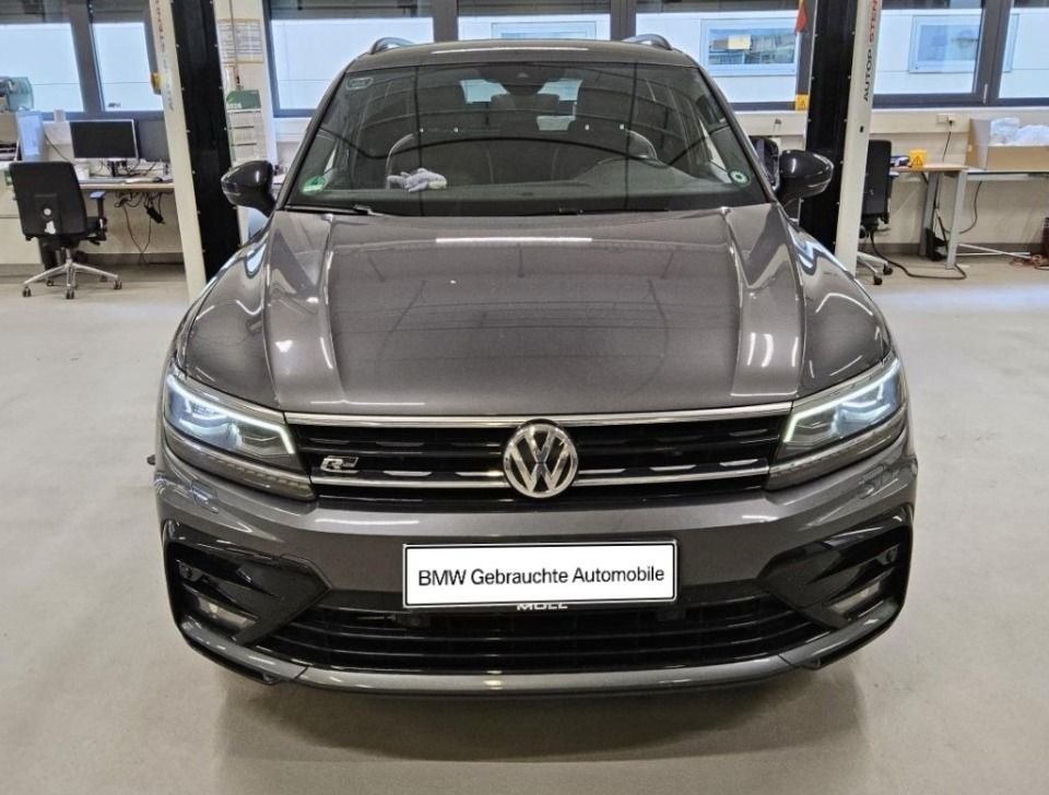 Fahrzeugabbildung Volkswagen Tiguan 20TDI 4Motion R-LINE BLACK STHZG LED ANHZ