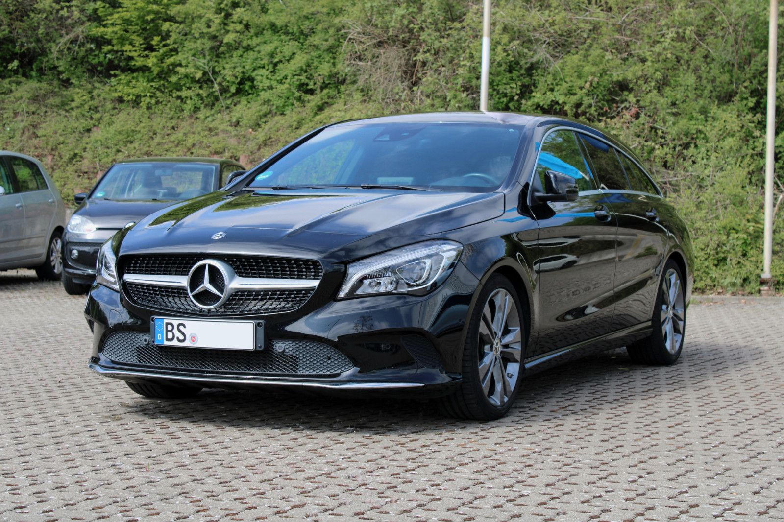 MERCEDES-BENZ CLA 200 Shooting Brake Urban LED LM18 NAVI SHZ