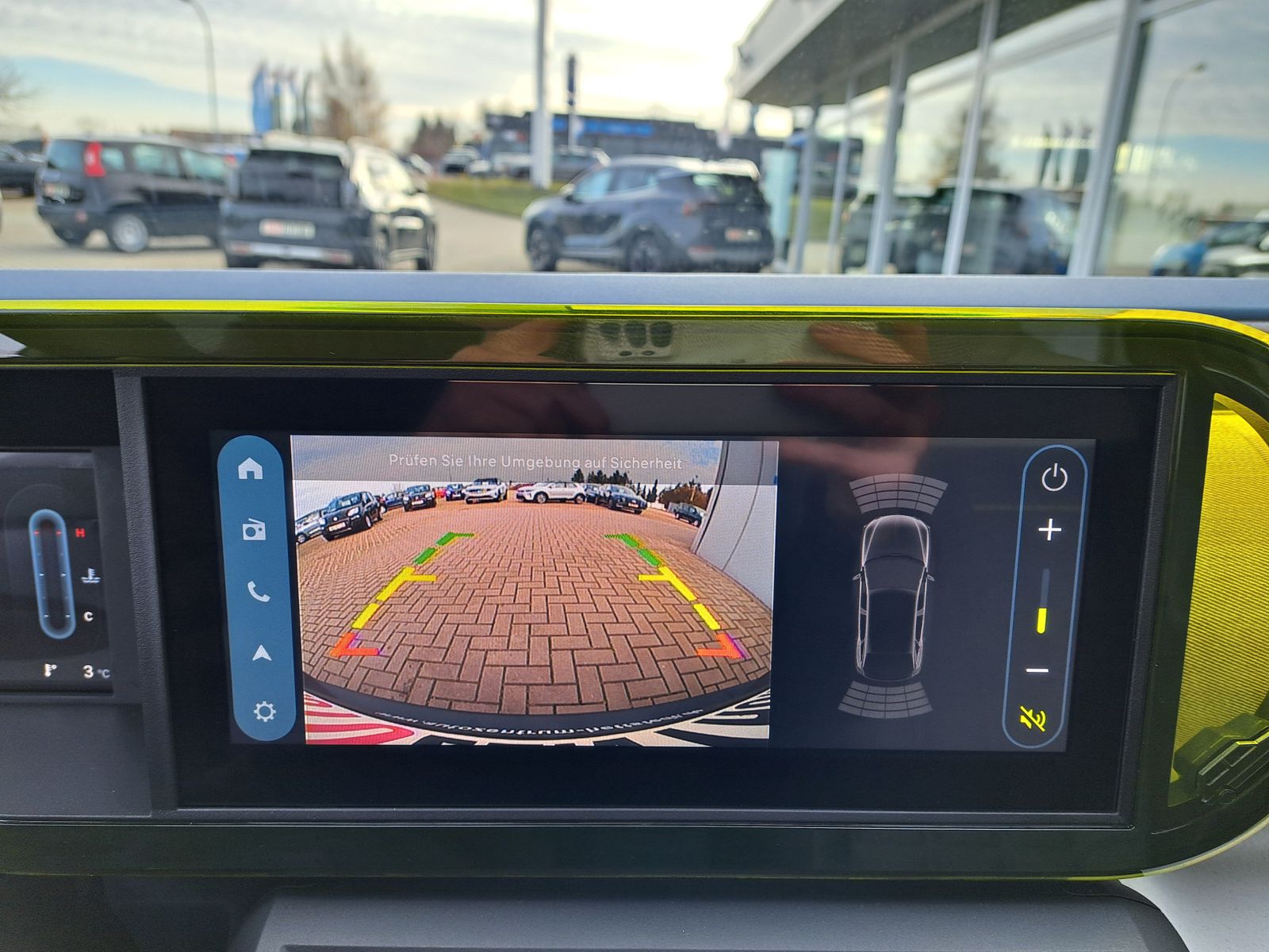 Fahrzeugabbildung Fiat Grande Panda La Prima Hybrid AUTOM. SITZHEIZUNG