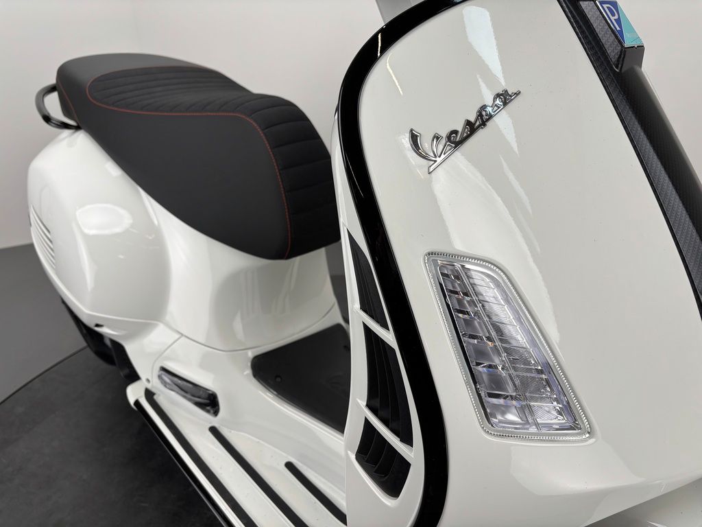 Fahrzeugabbildung Vespa GTS 125 SuperSport E5+ *NEUFAHRZEUG*